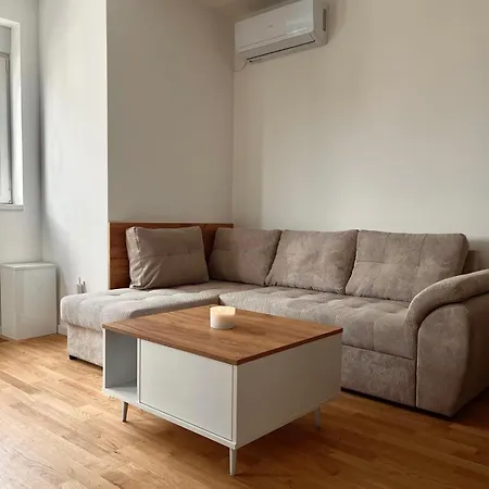 Apartment Tina