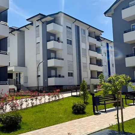 Tina Apartment *