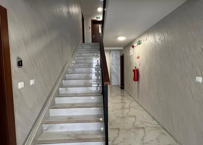 Tina סוקו בניה