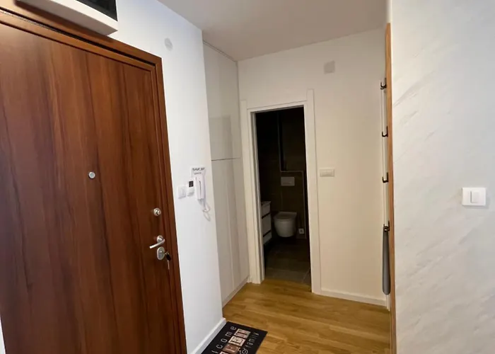 Tina דירה סוקו בניה