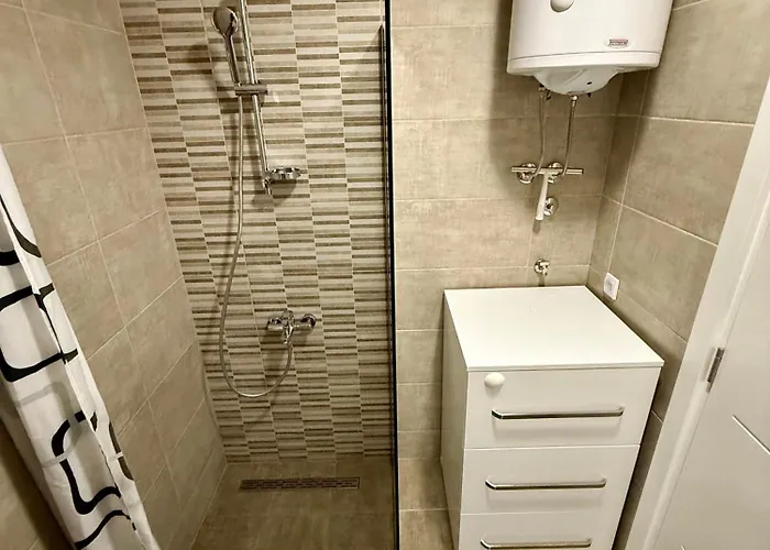 Tina סוקו בניה