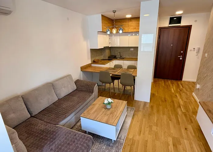 Tina * סוקו בניה